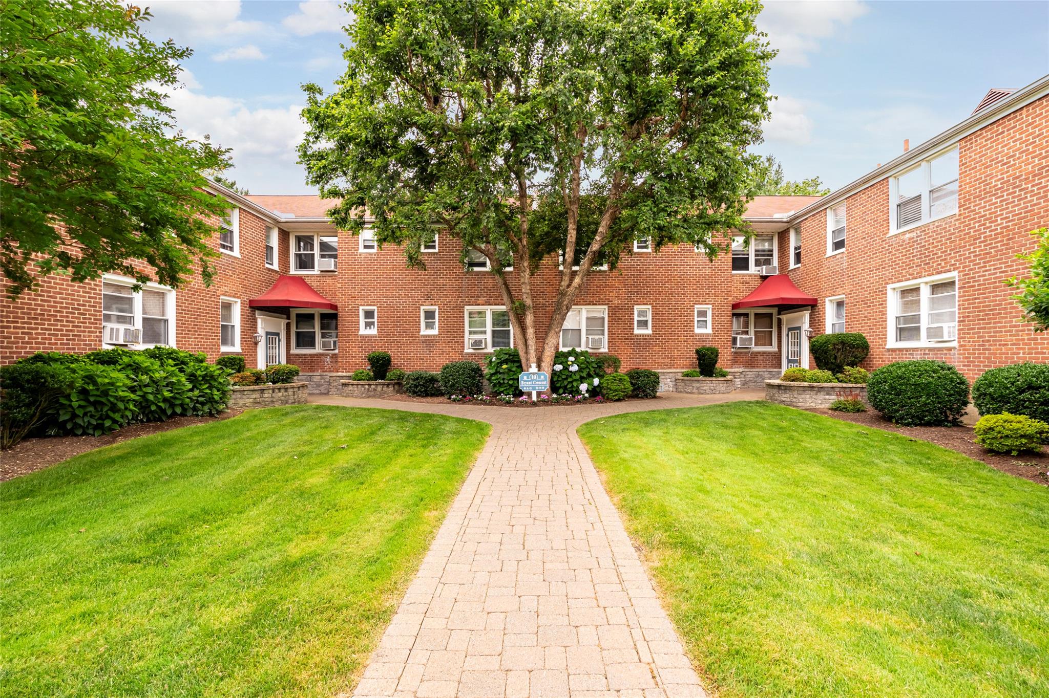 #1 photo, 10 Bryant Crescent, White Plains , NY 10605