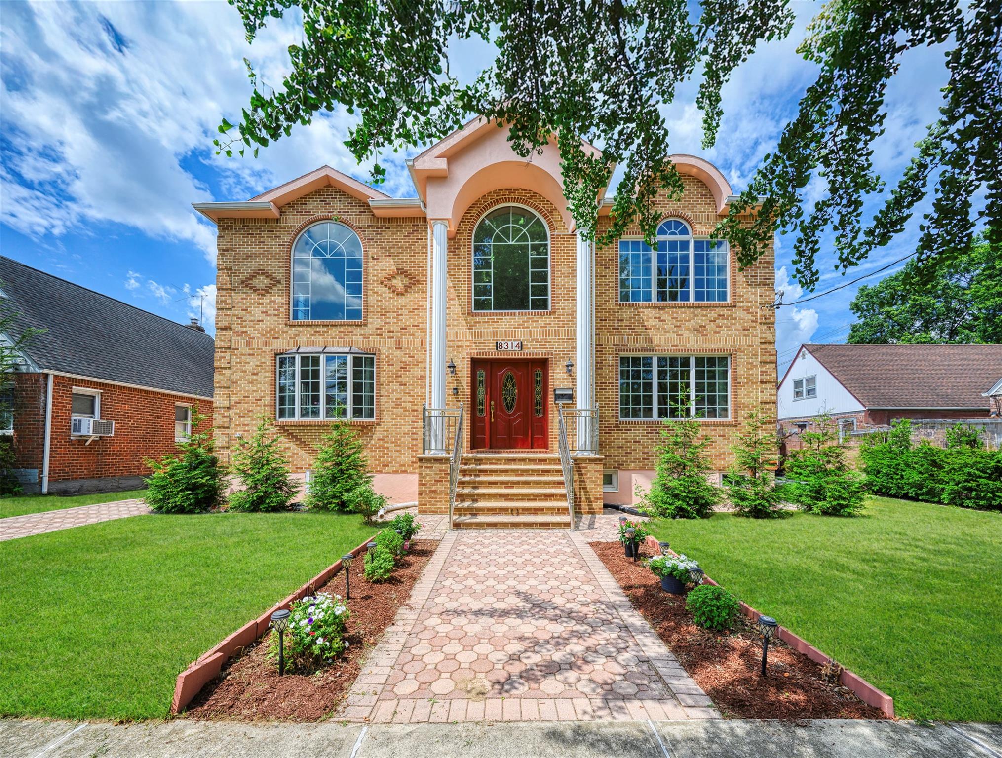 #1 photo, 83-14 266th Street, 皇后區 Glen Oaks , NY 11004