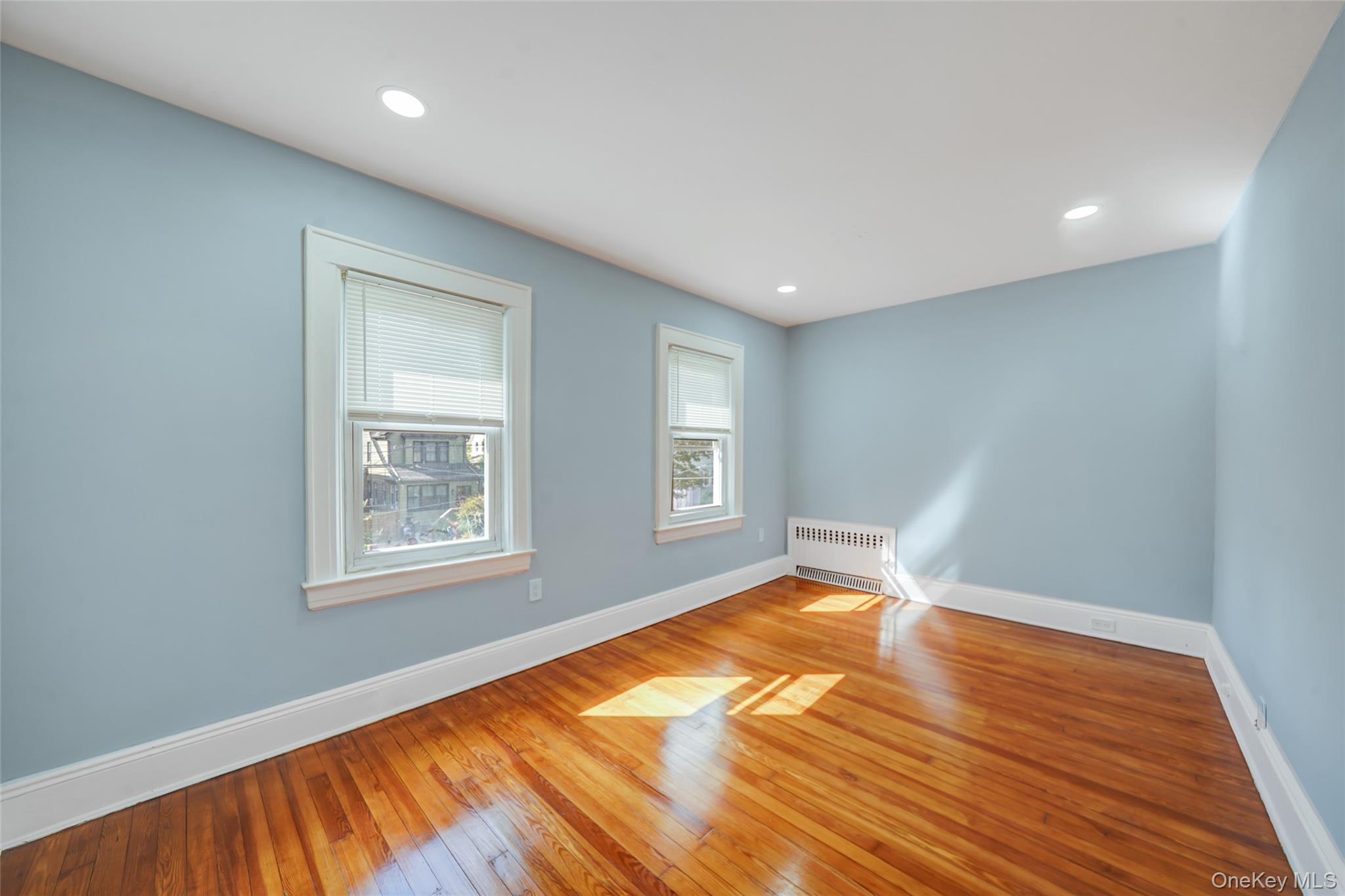 #15 photo, 6915 Loubet, クイーンズ区 Forest Hills , NY 11375