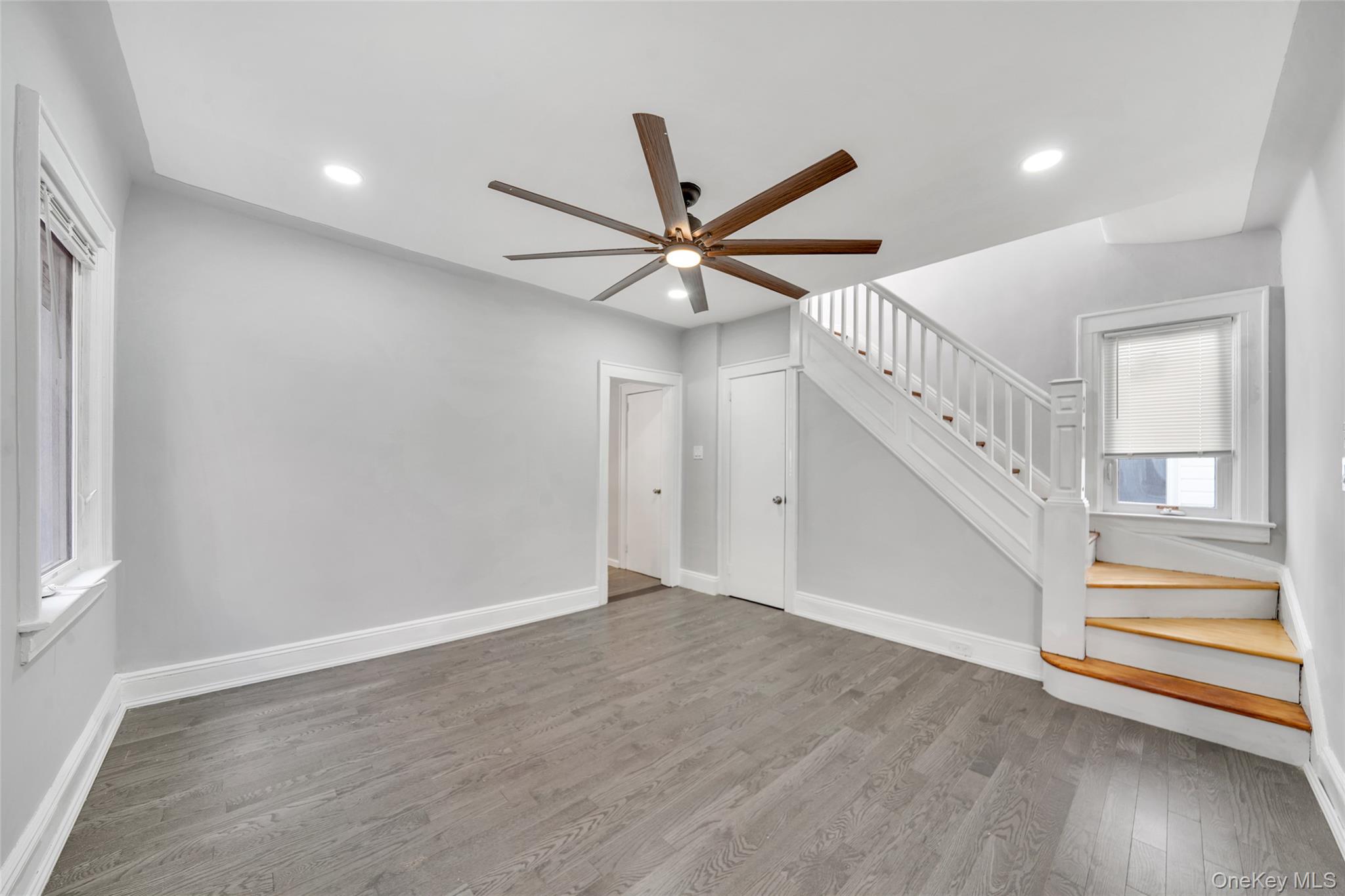 #9 photo, 6915 Loubet, クイーンズ区 Forest Hills , NY 11375