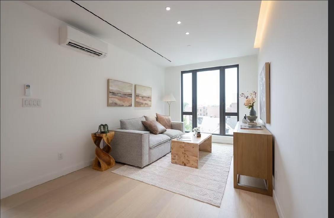 #9 photo, 108-17 72 Avenue, クイーンズ区 Forest Hills , NY 11375