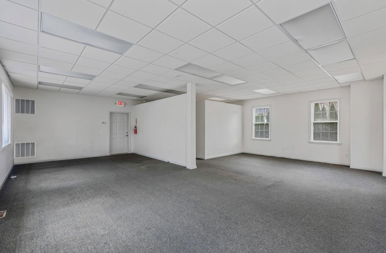 #12 photo, 1360 Montauk, サフォーク郡 Mastic , NY 11950