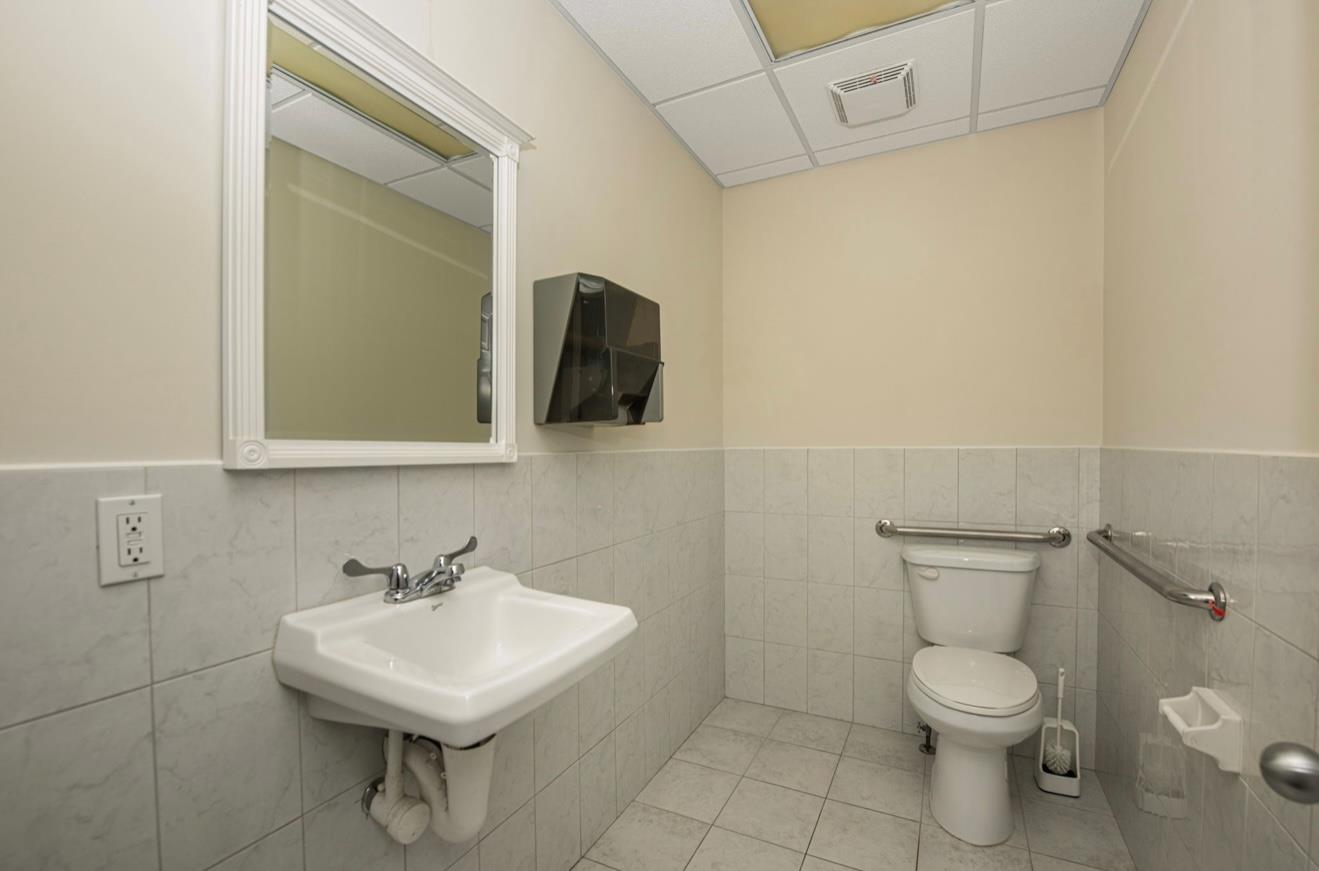 #14 photo, 1360 Montauk, サフォーク郡 Mastic , NY 11950