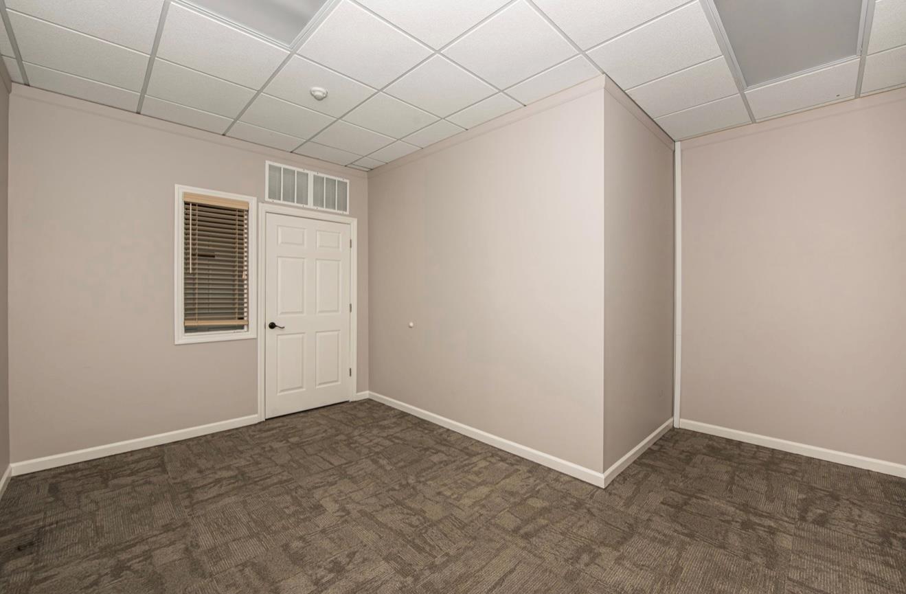 #9 photo, 1360 Montauk, サフォーク郡 Mastic , NY 11950