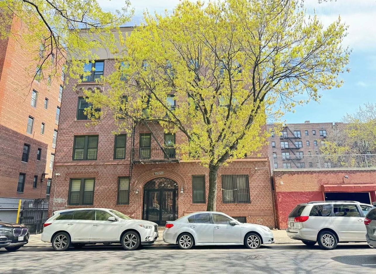 #1 photo, 132-30 Sanford Avenue, 法拉盛 Flushing , NY 11355