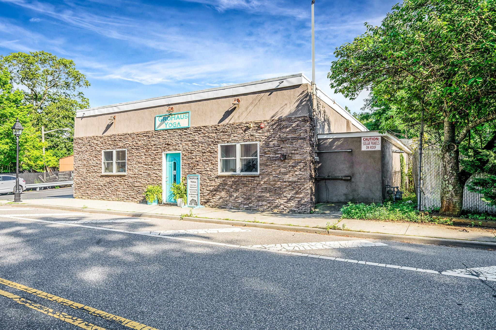 #2 photo, 6 New York Avenue, サフォーク郡 Sound Beach , NY 11789