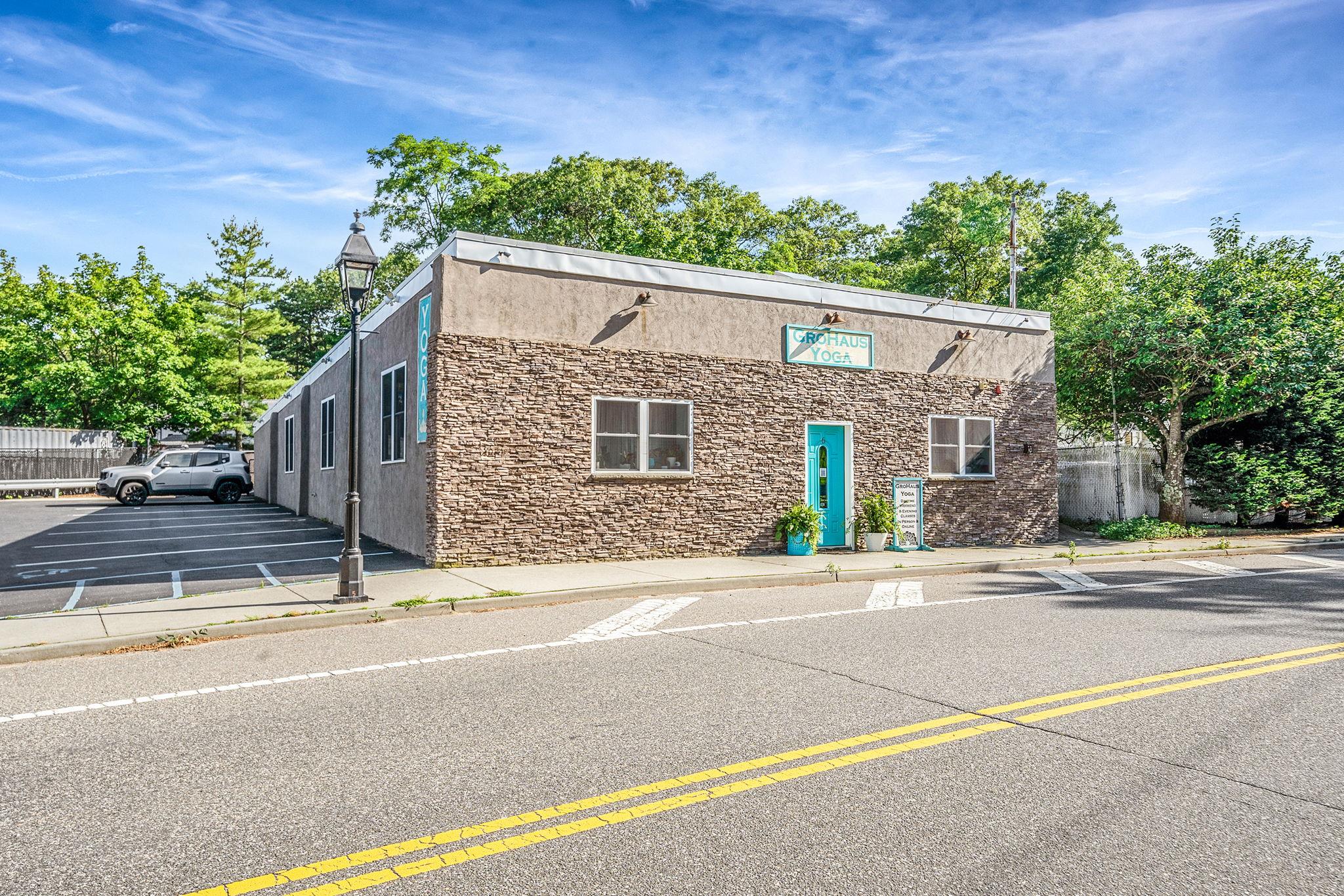 #3 photo, 6 New York Avenue, サフォーク郡 Sound Beach , NY 11789