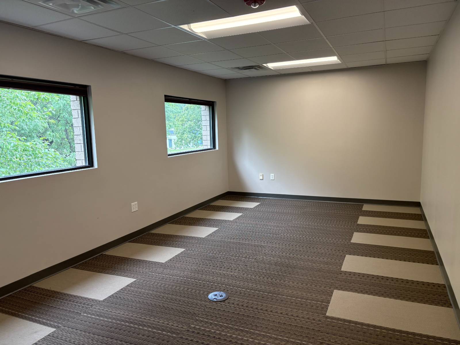 #4 photo, 18 Computer Drive East, Albany , NY 12205