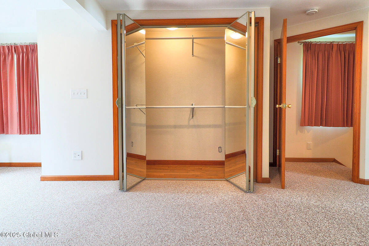 #34 photo, 22 Schaffer Drive, Colonie , NY 12047