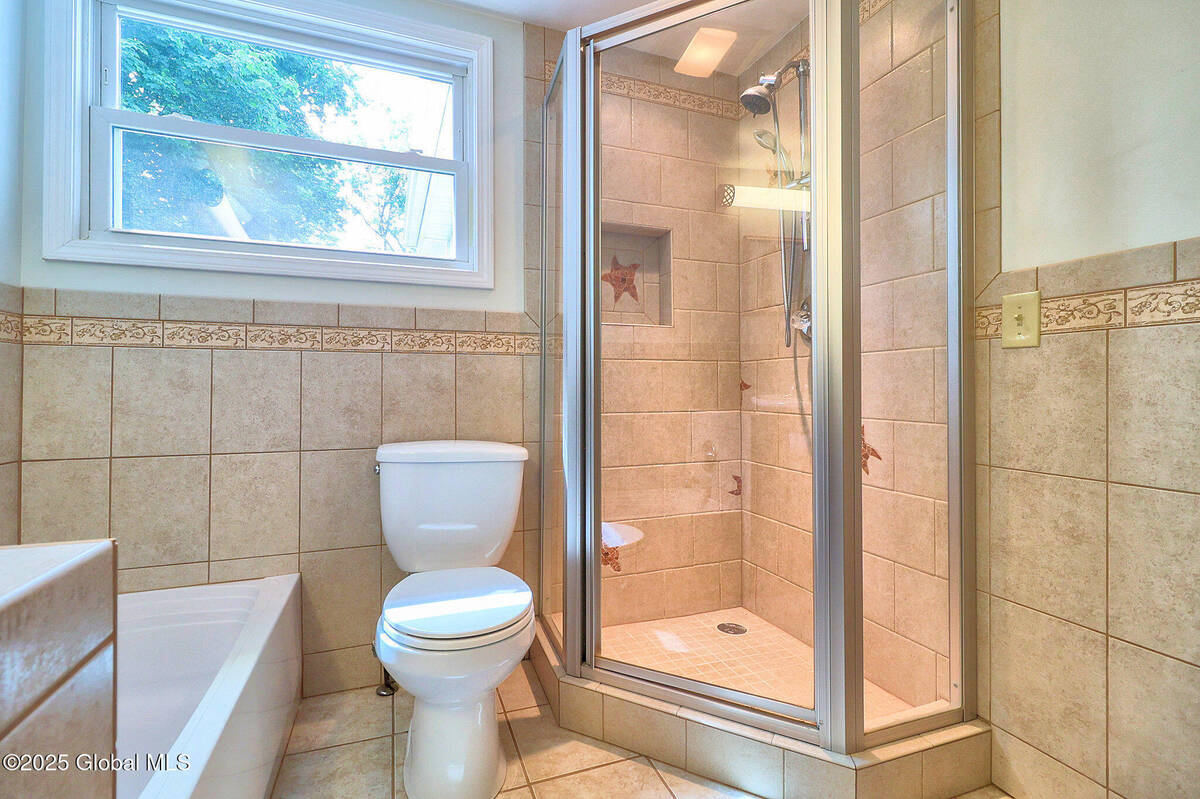 #36 photo, 22 Schaffer Drive, Colonie , NY 12047