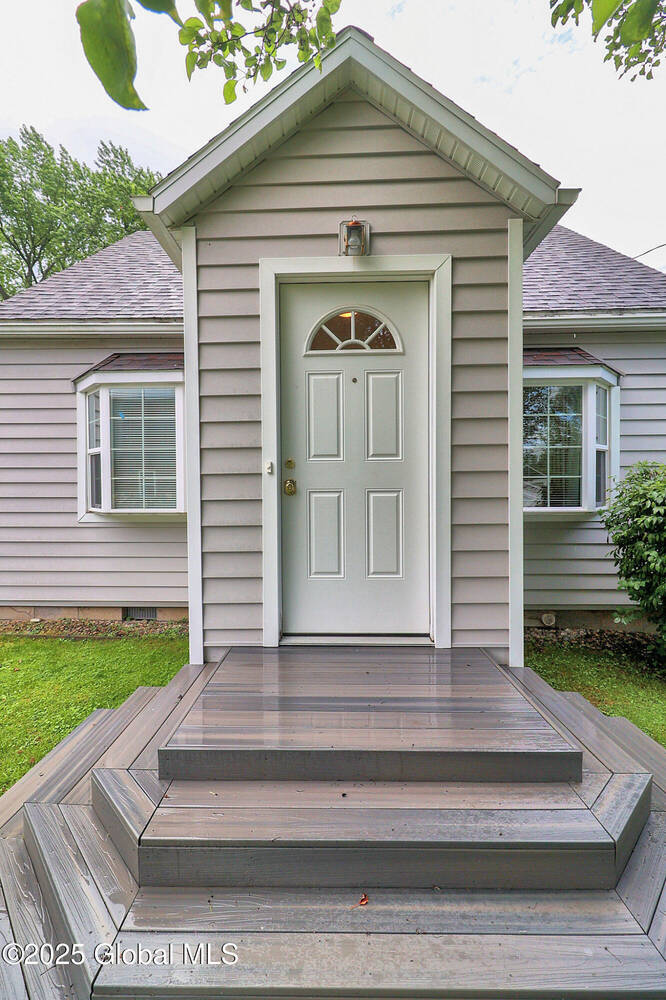 #5 photo, 22 Schaffer Drive, Colonie , NY 12047