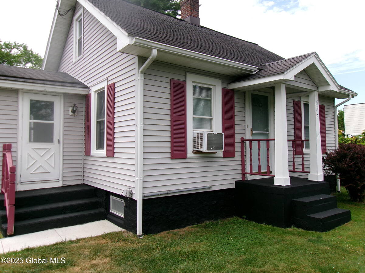 #1 photo, 336 Gardinier Street, 紐約州 Rotterdam , NY 12306