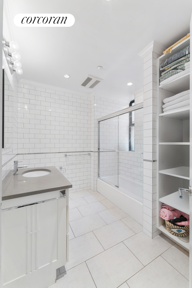 #10 photo, New York City, Tribeca , NY 10013