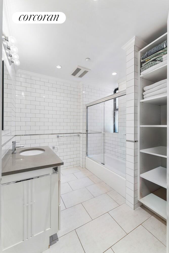 #13 photo, New York City, Tribeca , NY 10013