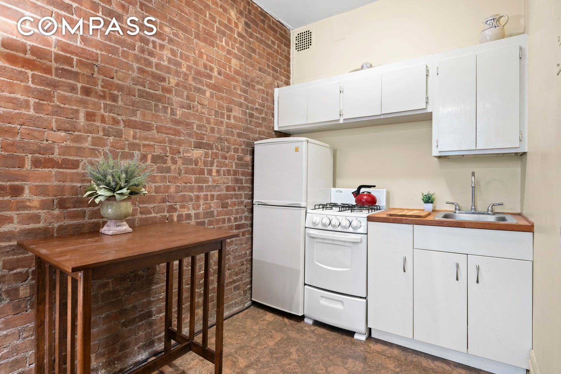 #5 photo, 293 Riverside Drive, Upper West Side , NY 10025