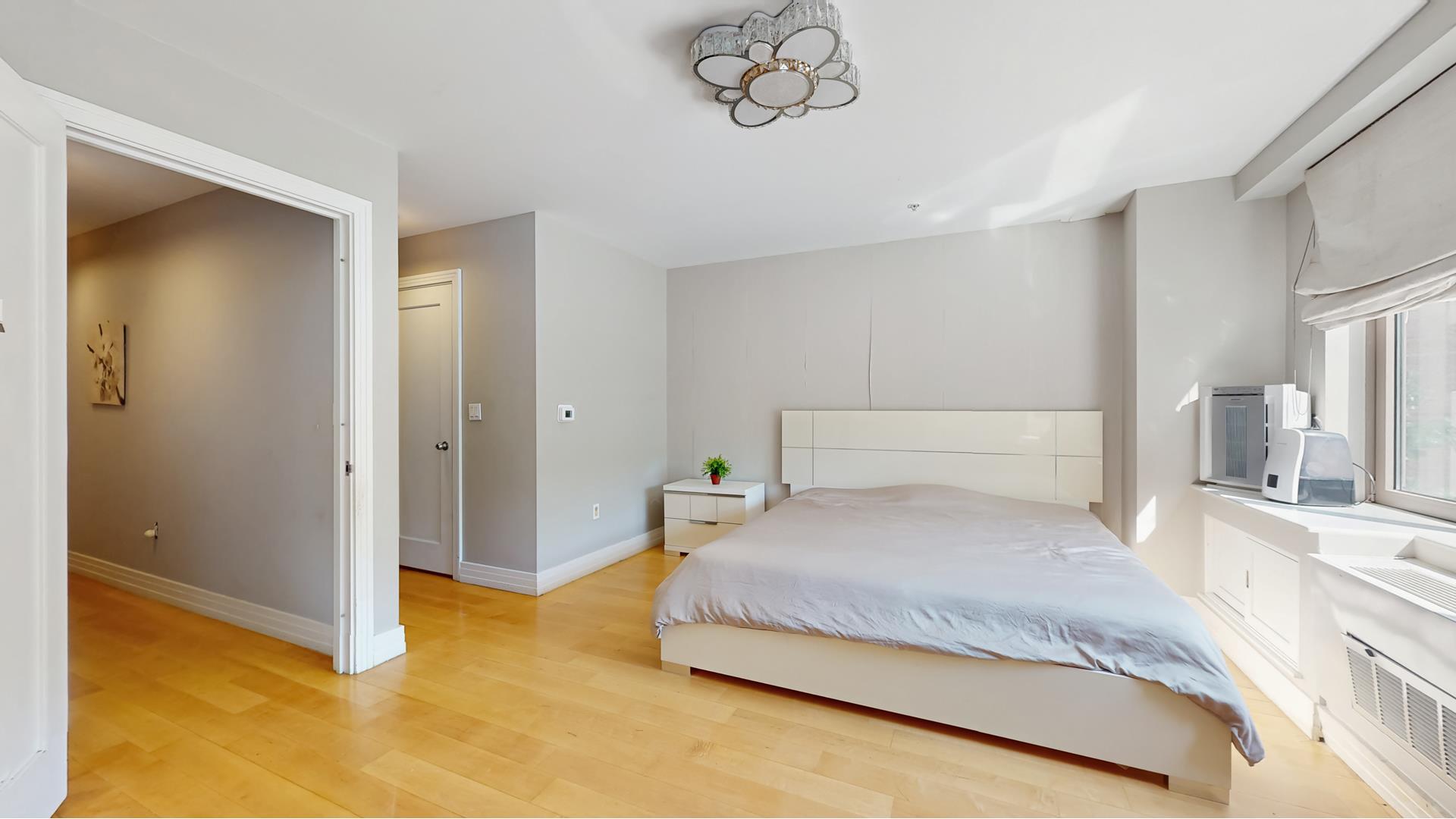 #14 photo, 64-05 YELLOWSTONE Boulevard, クイーンズ区 Forest Hills , NY 11375