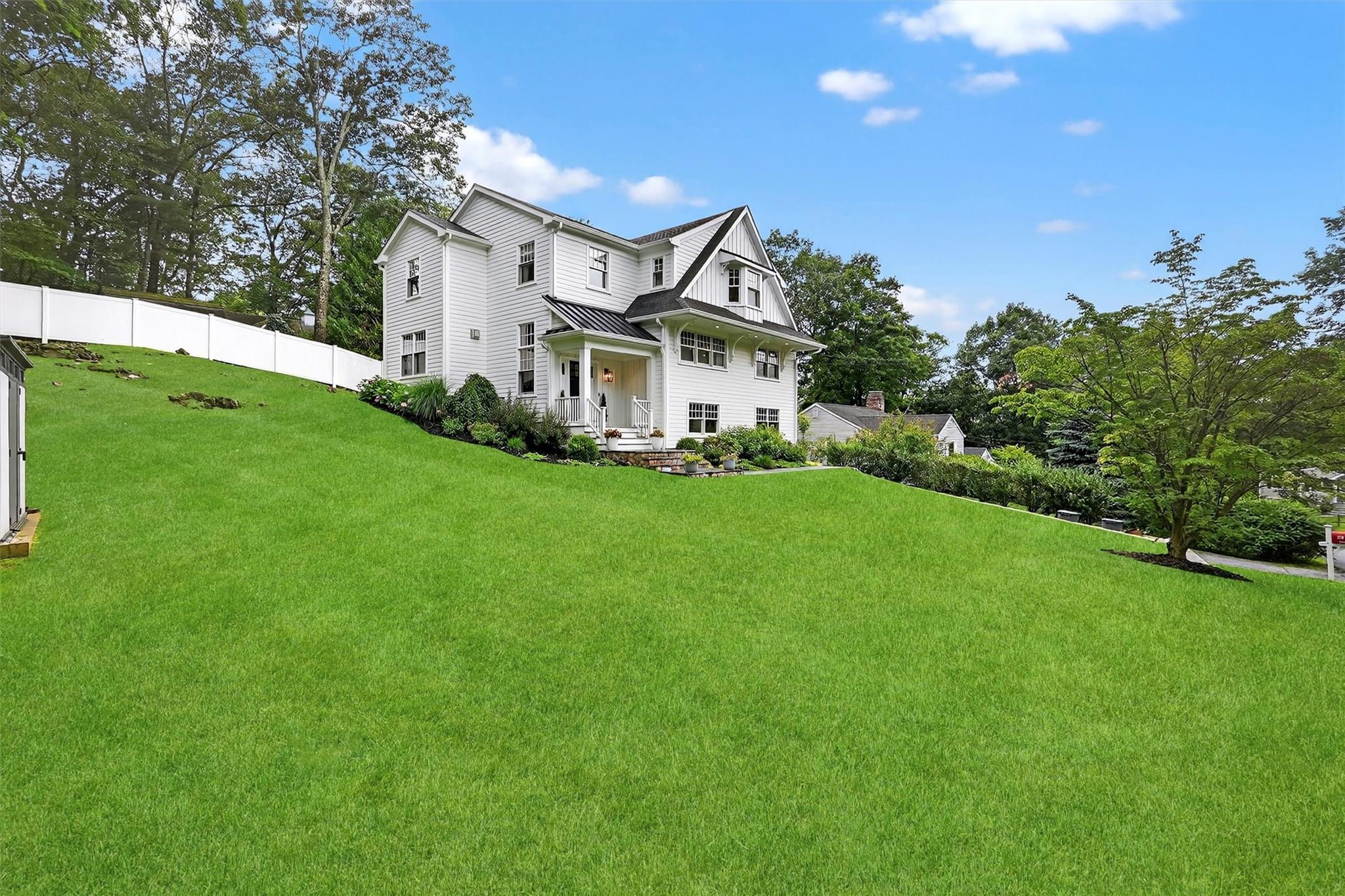 #2 photo, 29 Cedar Lane, Pleasantville , NY 10570