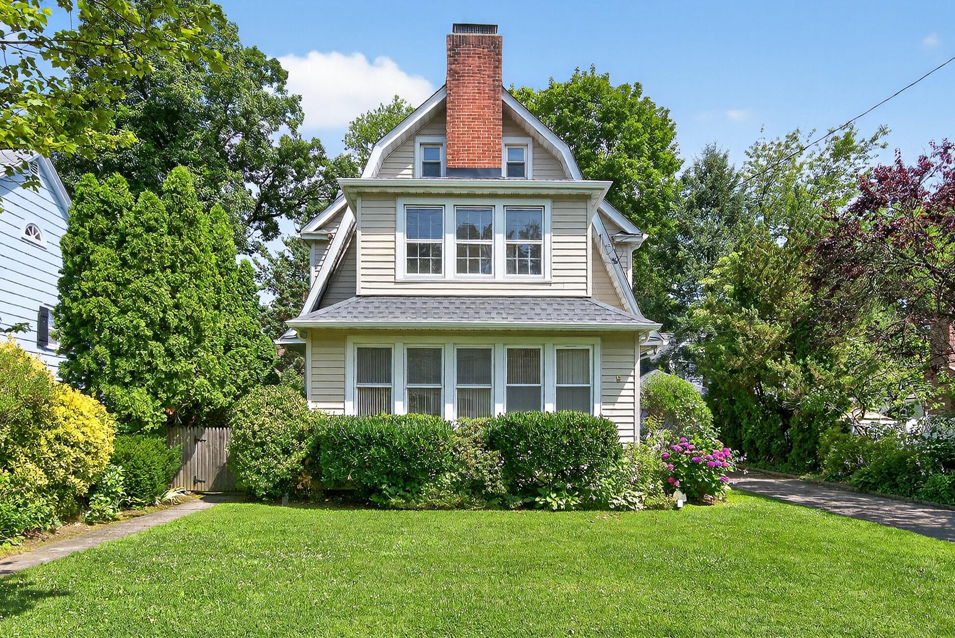 #1 photo, 9 Vista Way, Port Washington , NY 11050