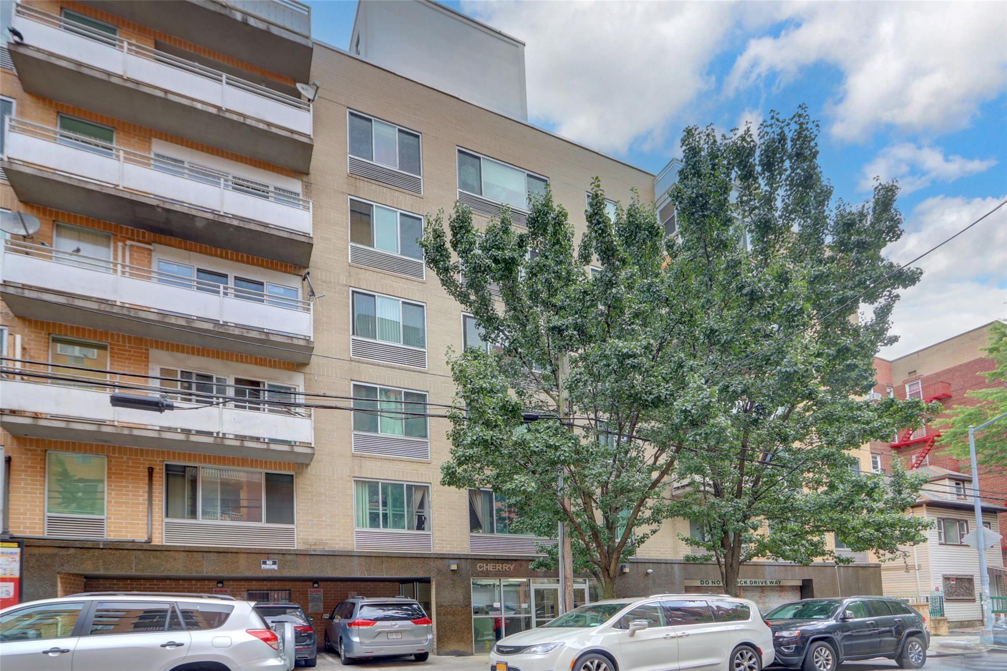 #1 photo, 4317 Union Street, 法拉盛 Flushing , NY 11355