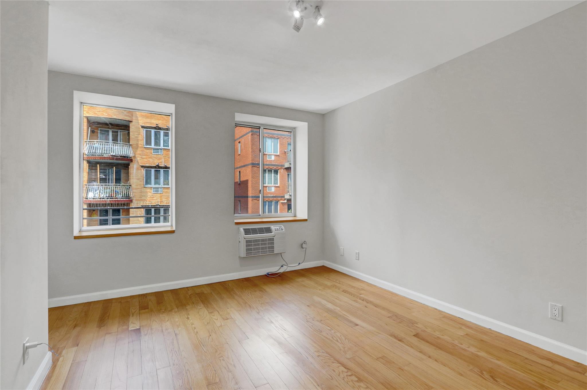 #13 photo, 4317 Union Street, クイーンズ区 Flushing , NY 11355