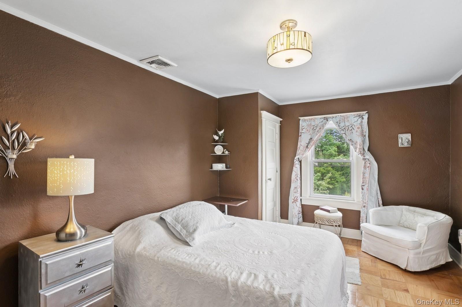 #16 photo, 457 Secatogue Avenue, ナッソー郡 Farmingdale , NY 11735