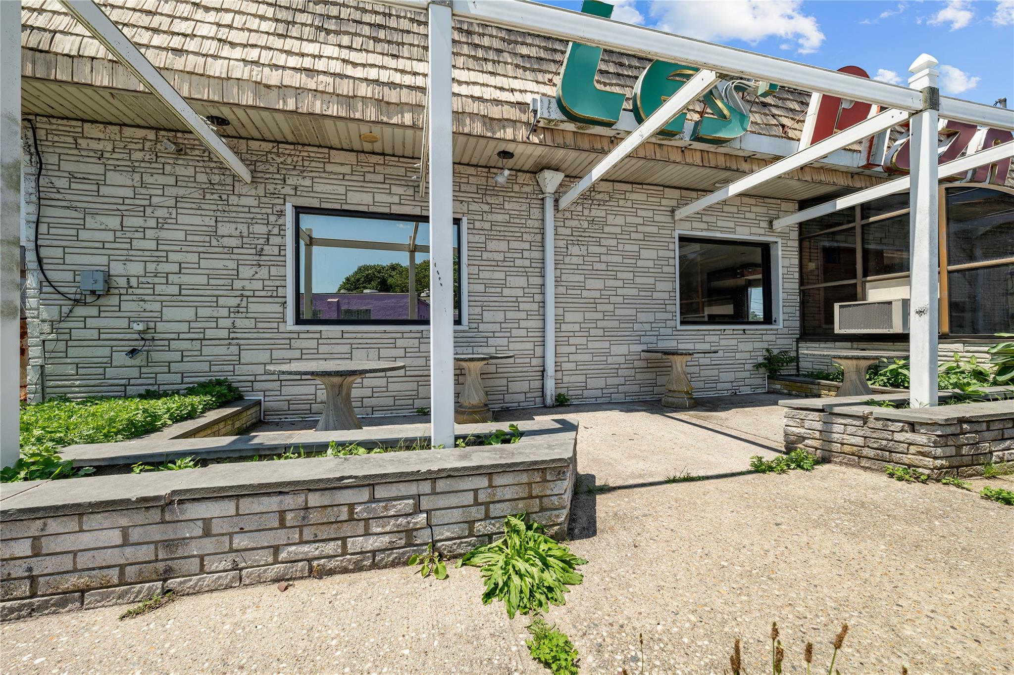 #4 photo, 15 S Country Road, サフォーク郡 East Patchogue , NY 11772