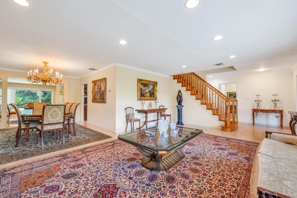 #7 photo, 75 Greenleaf Hill, Great Neck , NY 11023