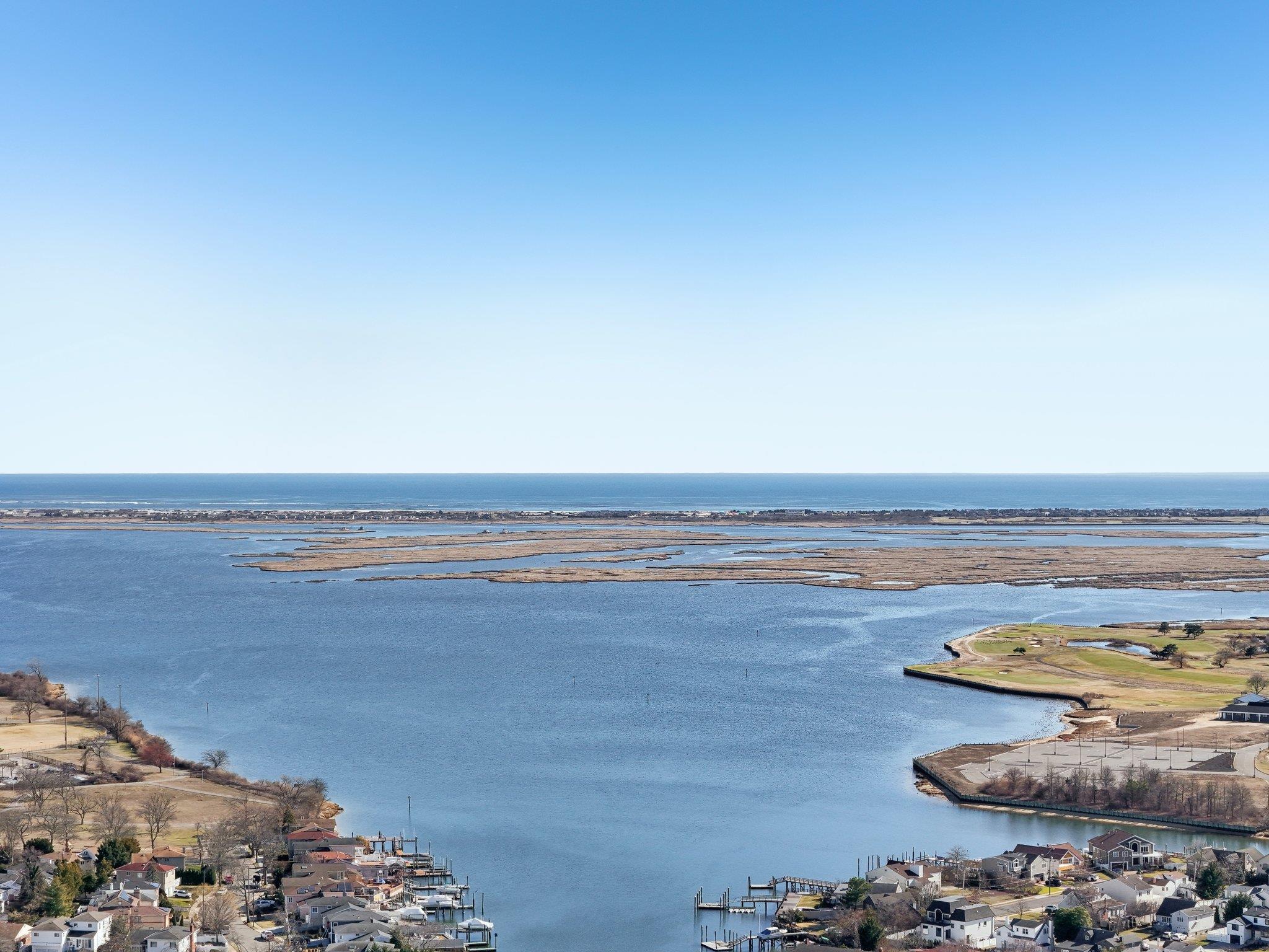 #1 photo, 652 Arthur Street, 長島 Baldwin Harbor , NY 11510