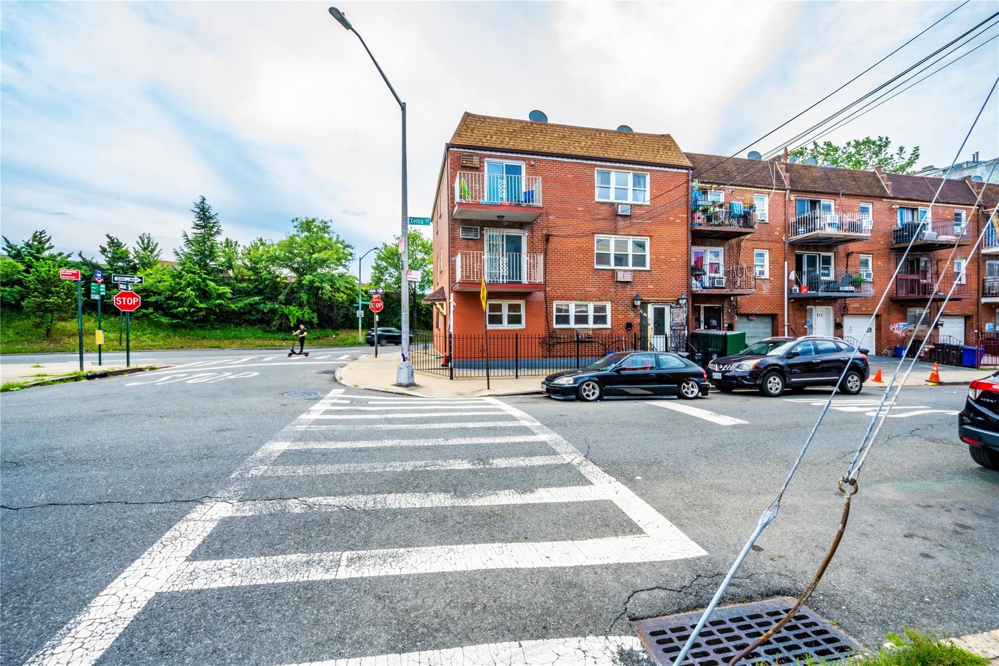 #2 photo, 59-38 Xenia Street, クイーンズ区 Corona , NY 11368