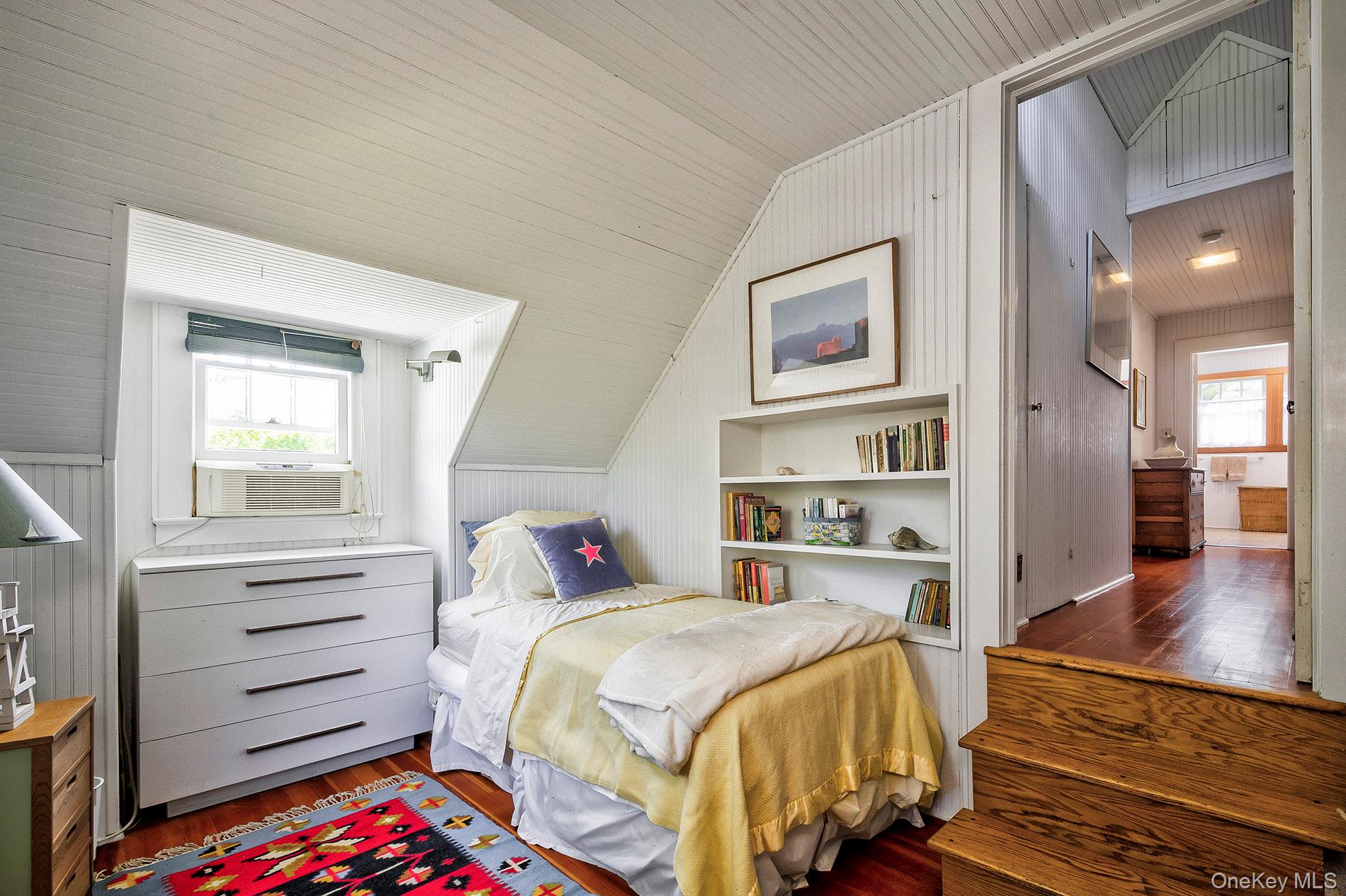 #17 photo, 37 Duneway Avenue, サフォーク郡 Seaview , NY 11770