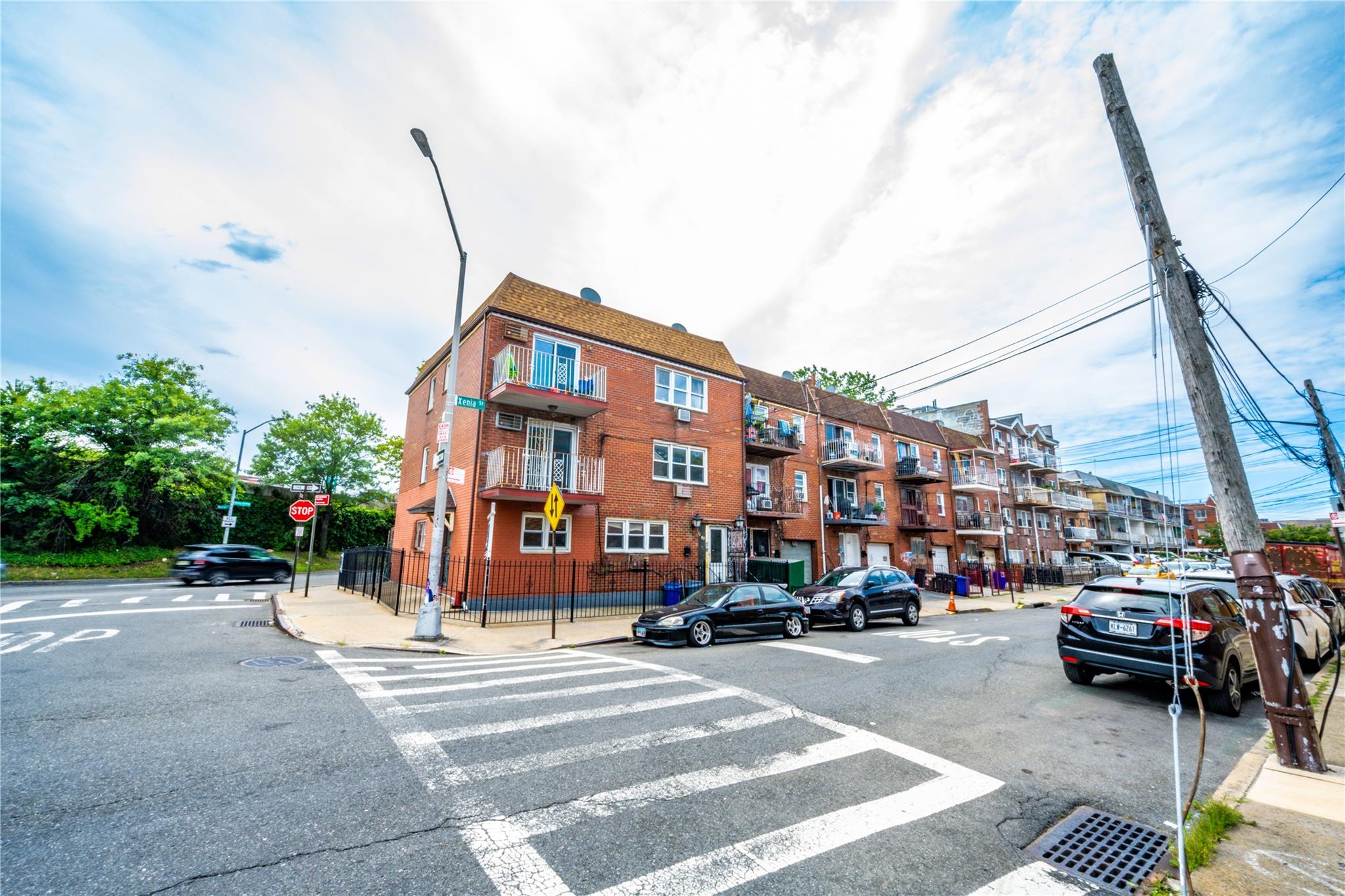 #2 photo, 59-38 Xenia Street, クイーンズ区 Corona , NY 11368