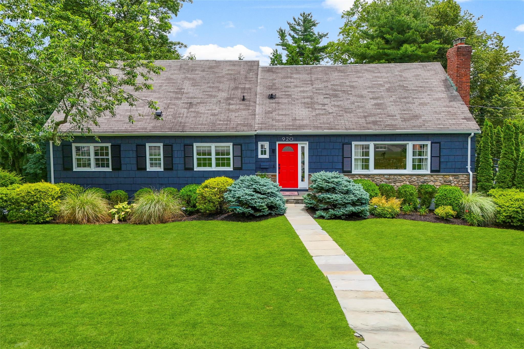 #1 photo, 920 Protano Lane, 紐約州 Mamaroneck , NY 10543