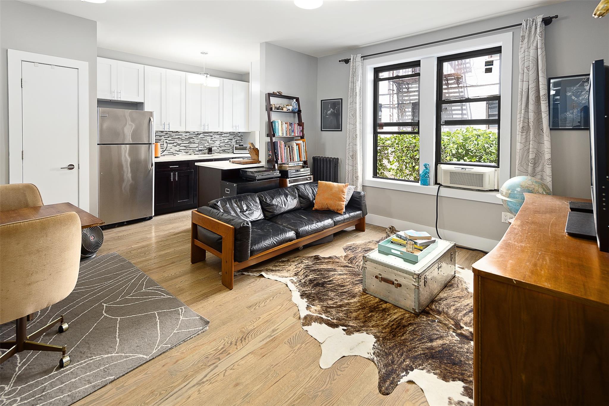 #1 photo, 41 Clarkson Avenue, 布鲁克林 Brooklyn , NY 11226