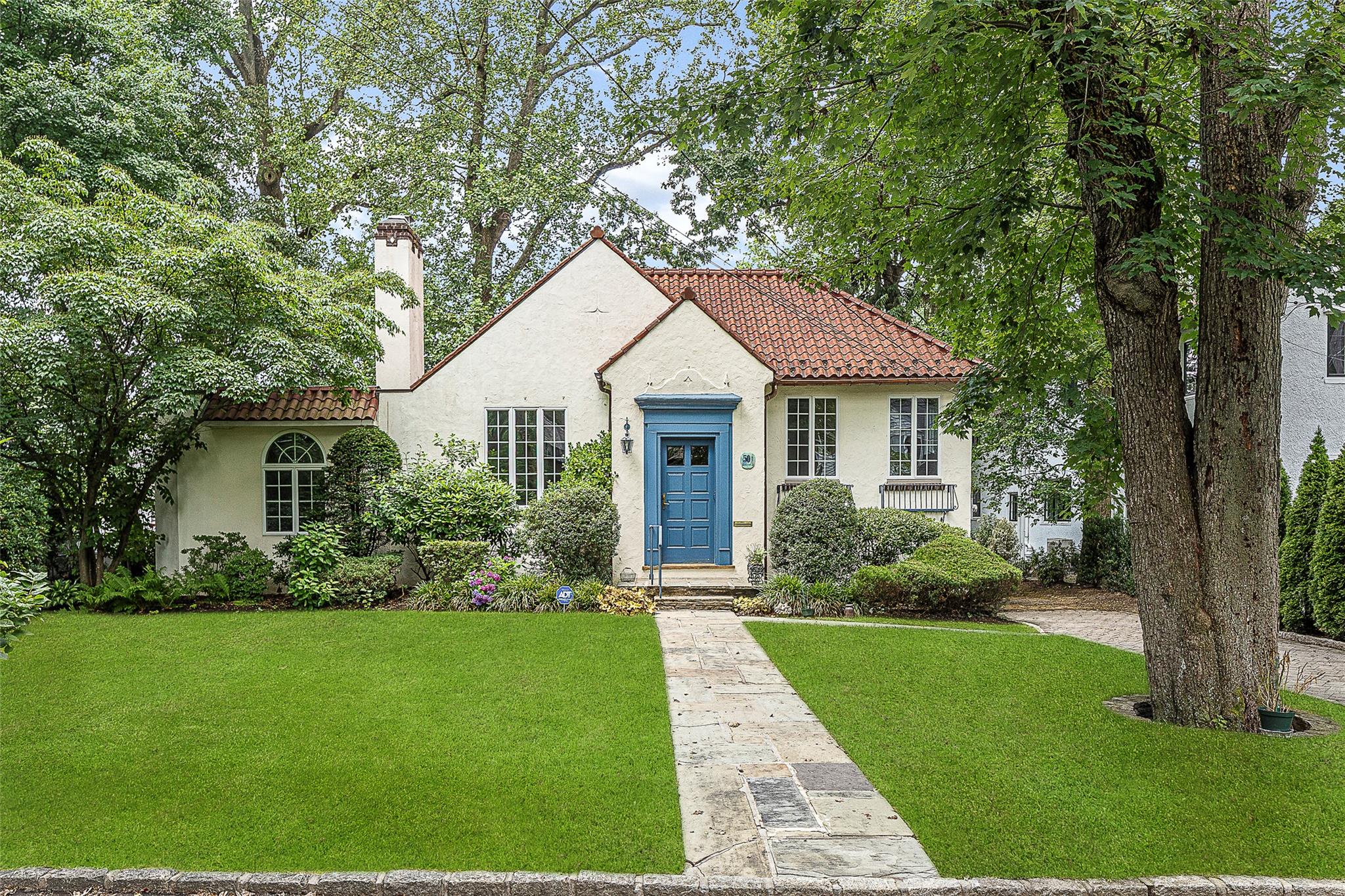 #1 photo, 50 Parkway, Mount Vernon , NY 10552