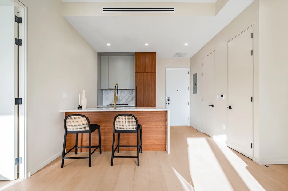 #4 photo, 31-16 21st Street, Astoria , NY 11106