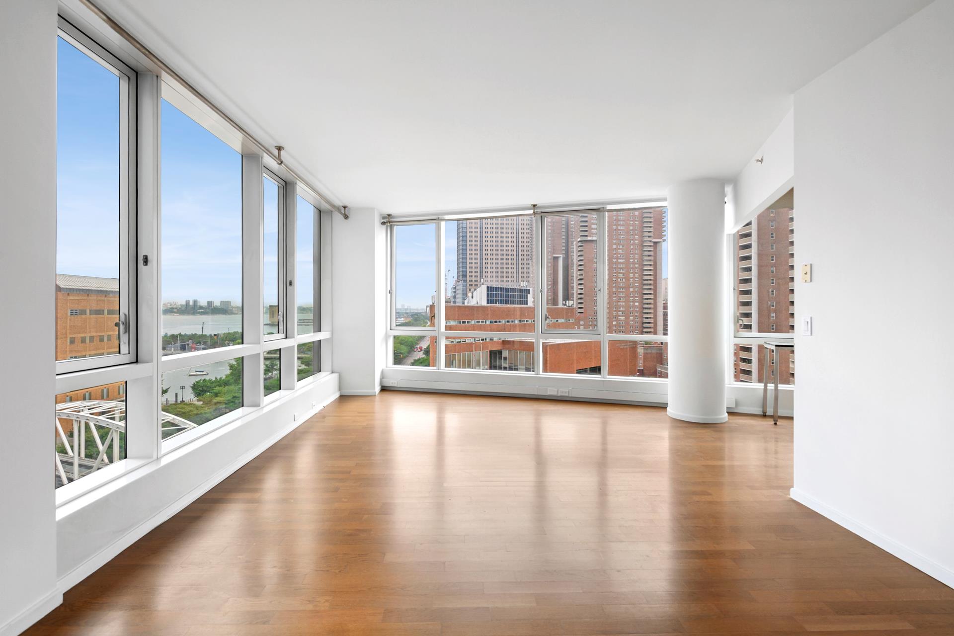 #1 photo, 200 CHAMBERS Street, マンハッタン Tribeca , NY 10007