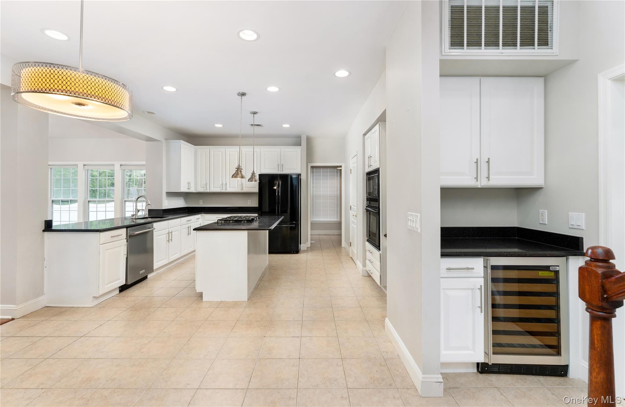 #15 photo, 48 Avolet Court, サフォーク郡 Mount Sinai , NY 11766