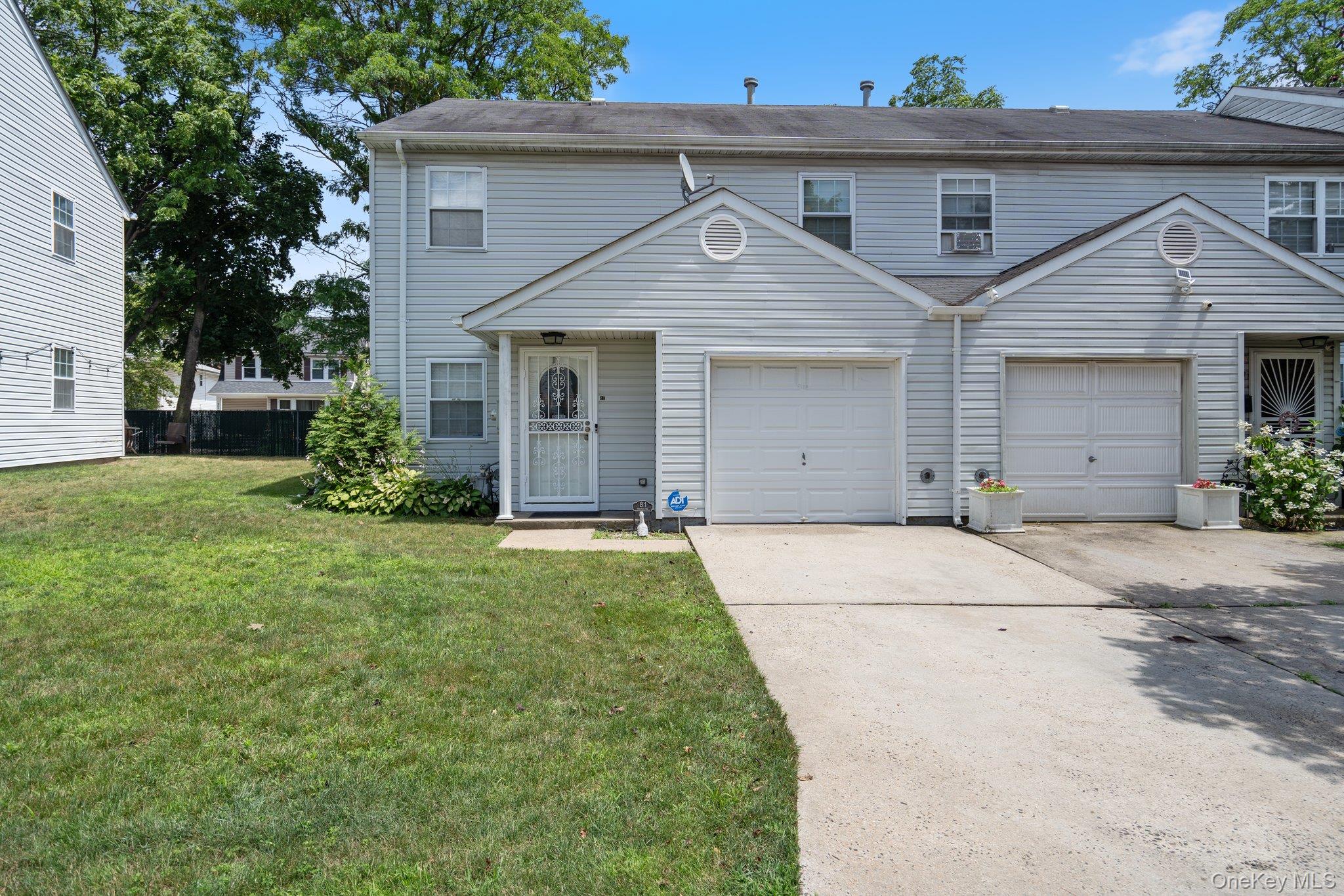 #1 photo, 81 Baldwin Road, 長島 Hempstead , NY 11550