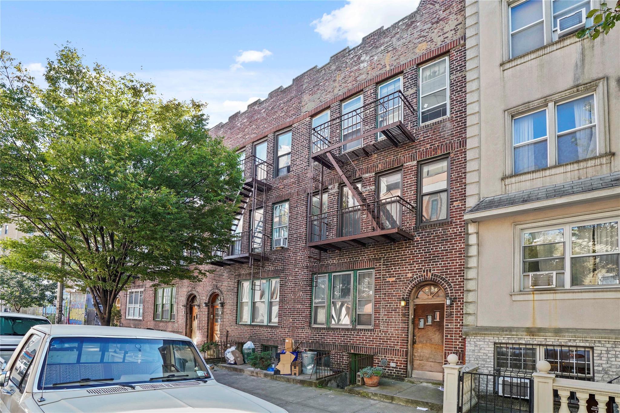 #3 photo, 234-238 Powers Street, ブルックリン区 Brooklyn , NY 11211