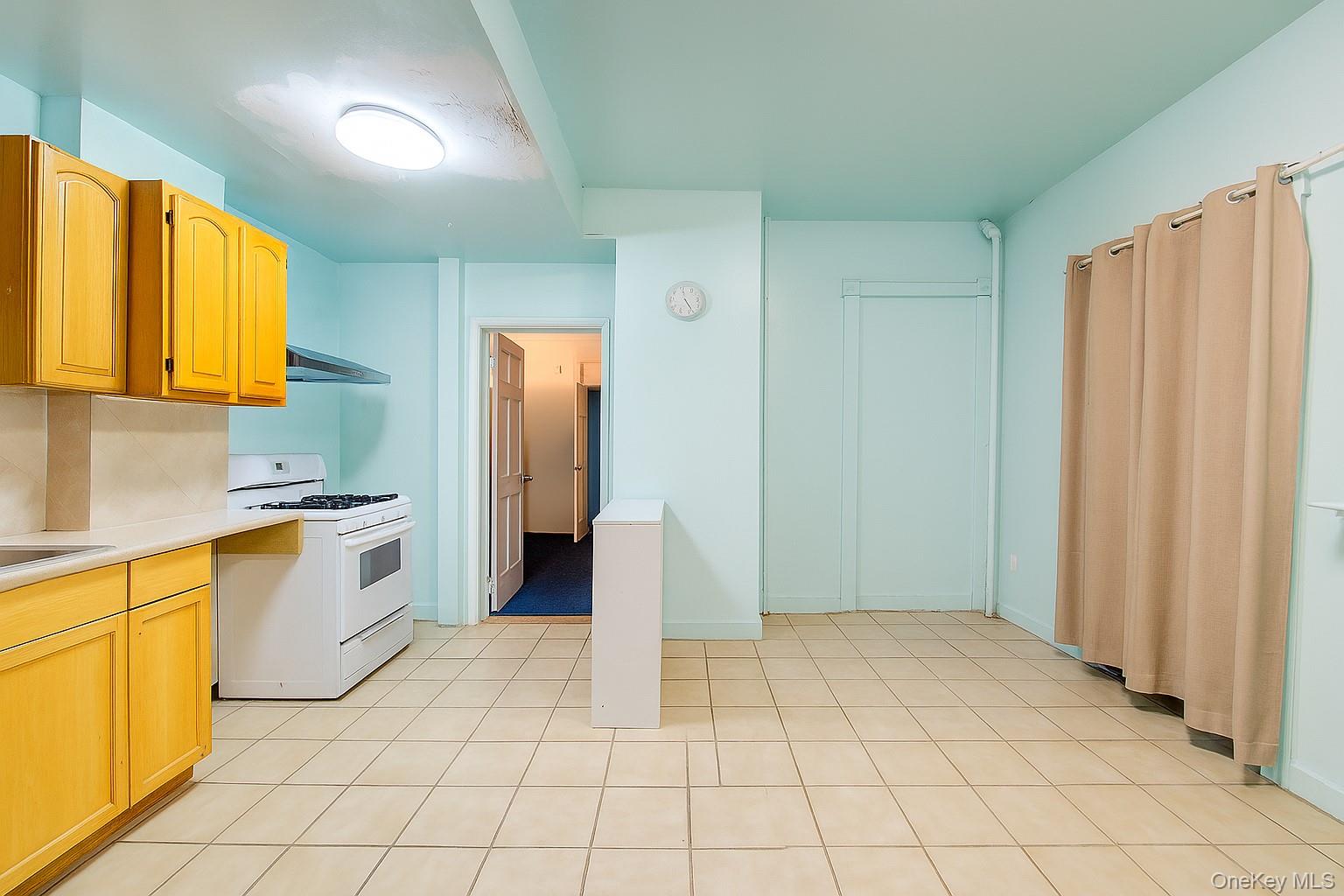 #8 photo, 149-63 Ash Avenue, クイーンズ区 Flushing , NY 11355