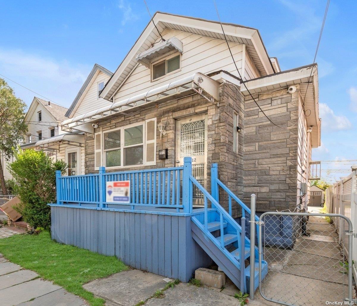 #1 photo, 20-12 120 Street, 皇后區 大學點 College Point , NY 11356