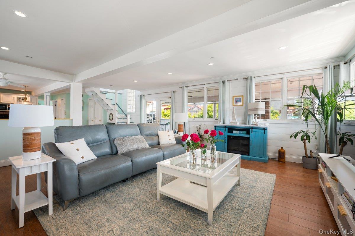 #7 photo, 103 Connecticut Avenue, ナッソー郡 Long Beach , NY 11561