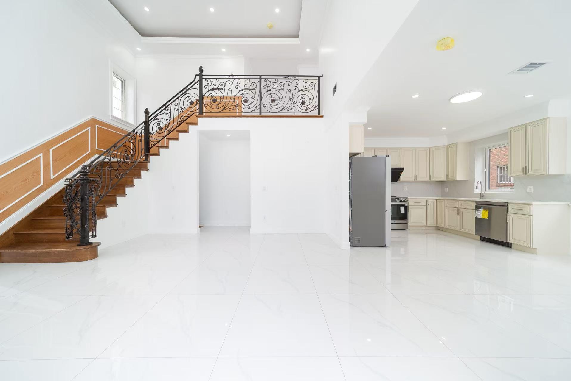 #10 photo, 150-28 17 Road, クイーンズ区 Whitestone , NY 11357