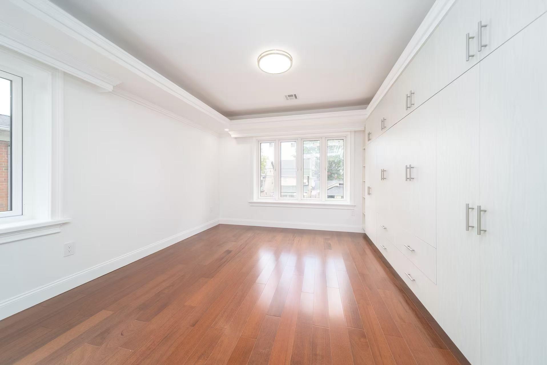 #13 photo, 150-28 17 Road, クイーンズ区 Whitestone , NY 11357