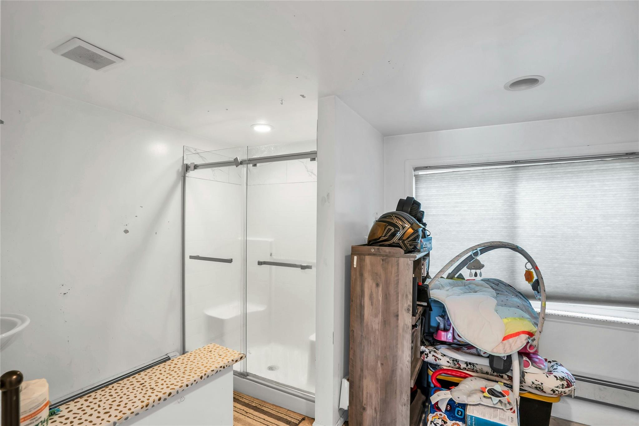 #18 photo, 11 Grove Avenue, 東長島 圣占士 Saint James , NY 11780