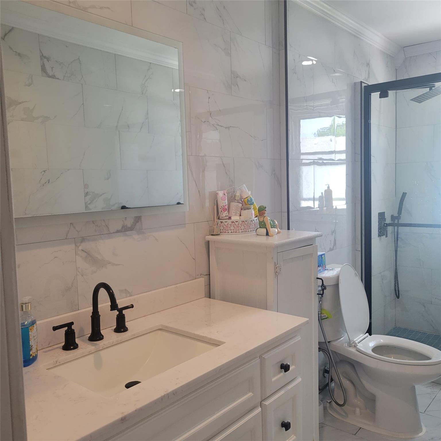 #11 photo, 5 Sportsmans Avenue, Freeport , NY 11520