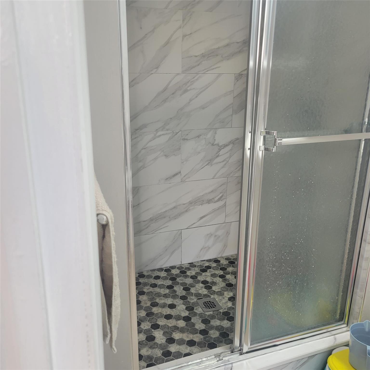 #19 photo, 5 Sportsmans Avenue, Freeport , NY 11520