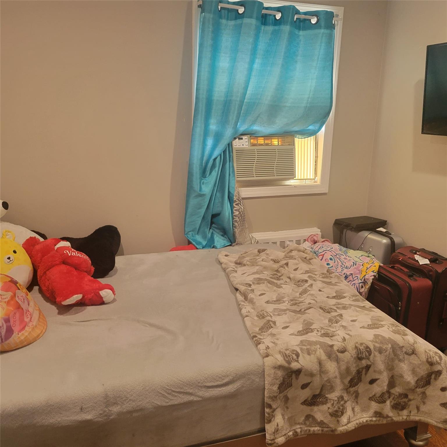 #9 photo, 5 Sportsmans Avenue, Freeport , NY 11520