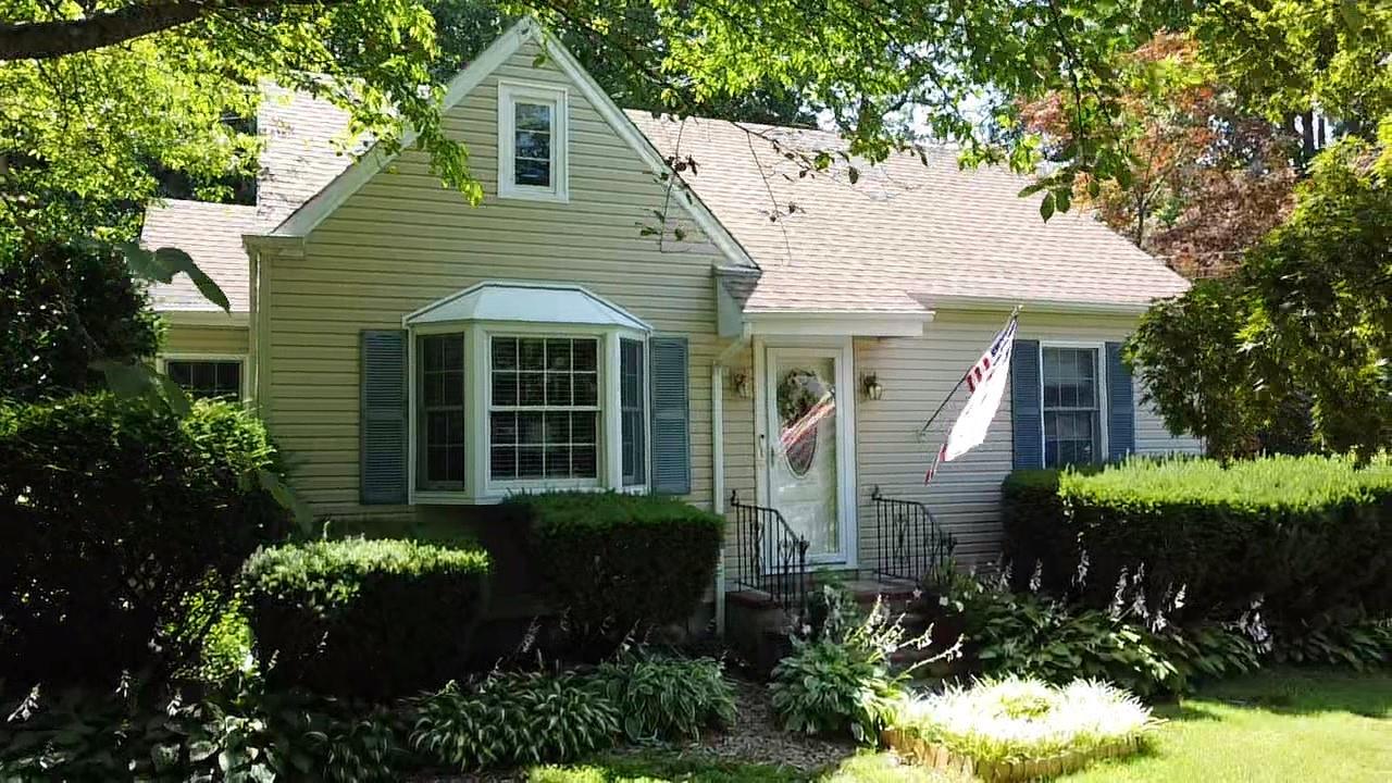 #1 photo, 44 Crestwood Drive, Huntington Station , NY 11746