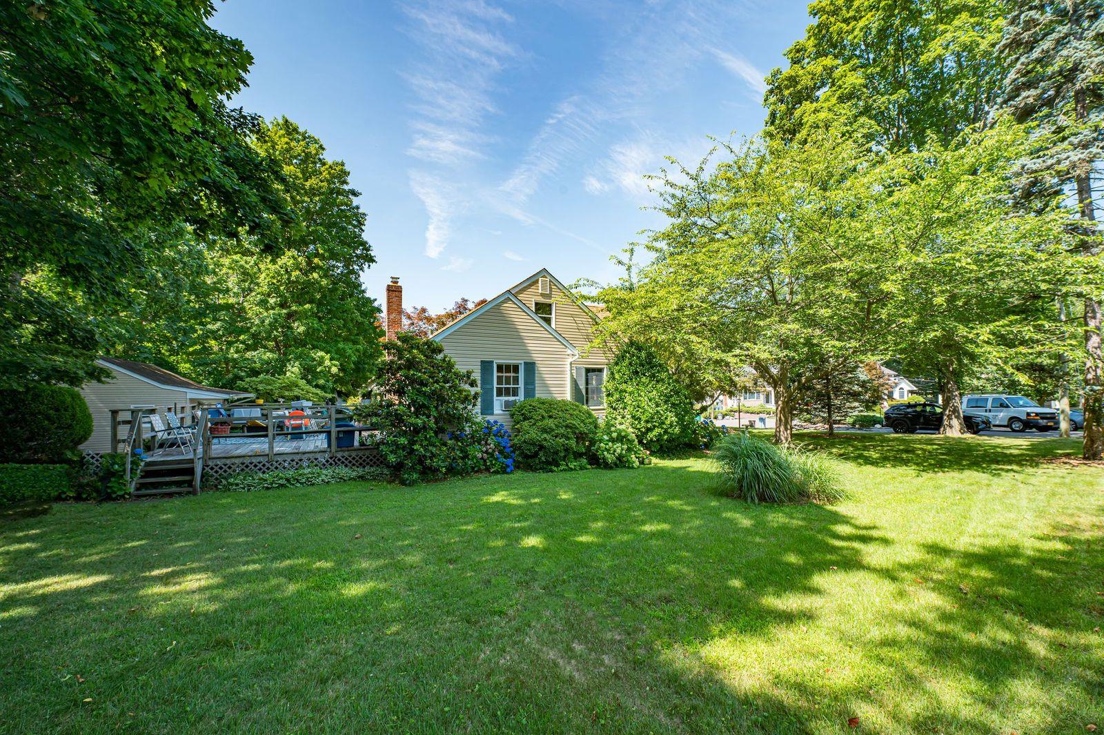 #18 photo, 44 Crestwood Drive, Huntington Station , NY 11746